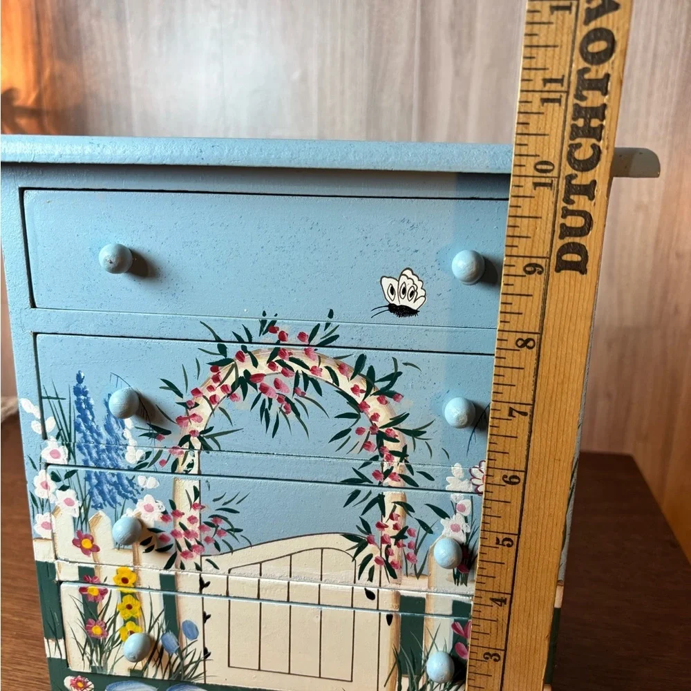 Vintage Gorgeous Hand-Painted Floral Garden Jewelry Chest - Blue